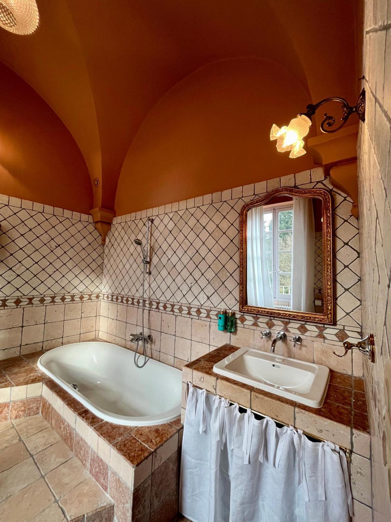 Chateau De Roquelune Пезенас Номер фото